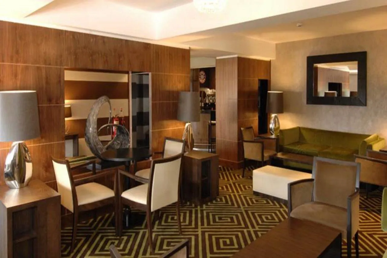 Premier Inn Bournemouth Central 3*,